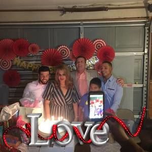 Meet your Posher, Iris